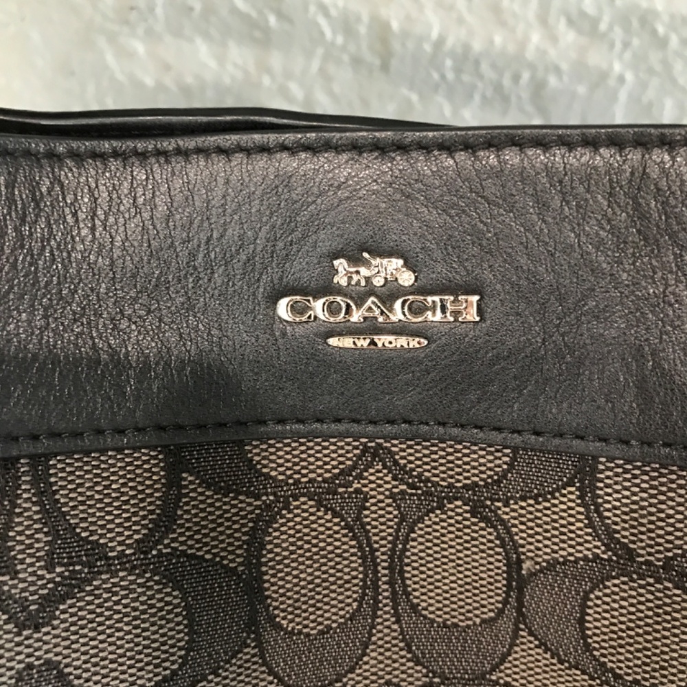 Coach Purse - Picture 6 of 8